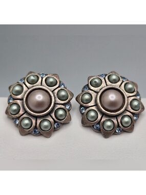 Myka Floral Faux Pearl Stud Earrings 7/8" Vintage Signed